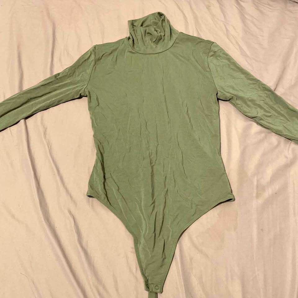 Aritzia Wilfred Dark Green Long Sleeve Bodysuit w Thong-cut Bott