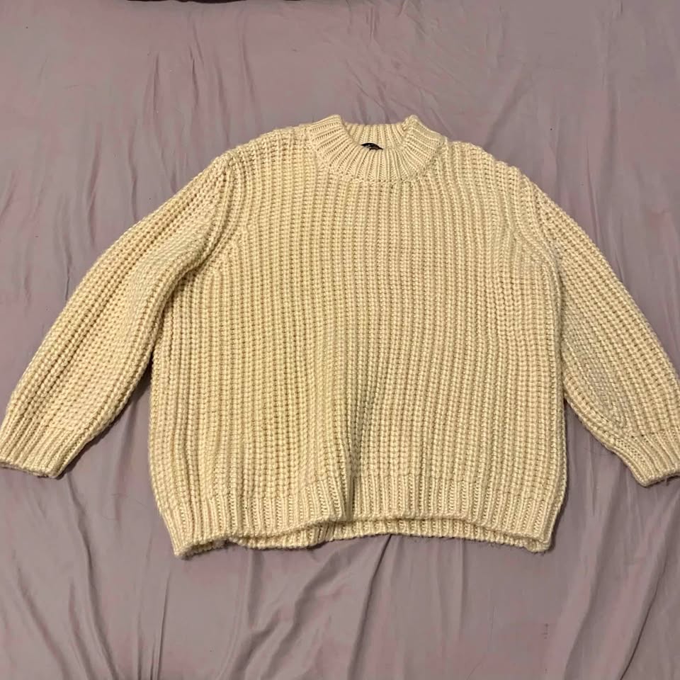 Zara Knit Thick Cream Sweater with Wool