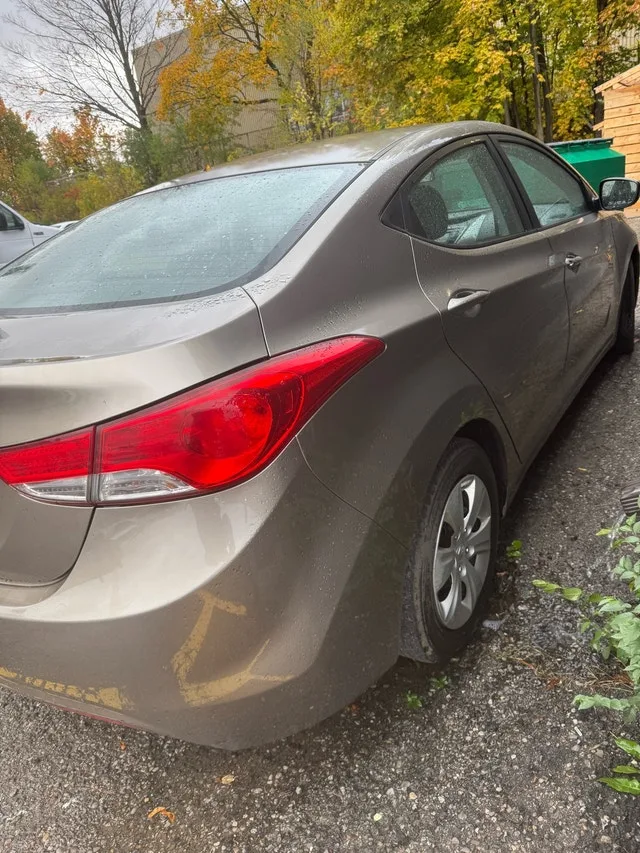 2013 Hyundai Elantra image indicator(10)