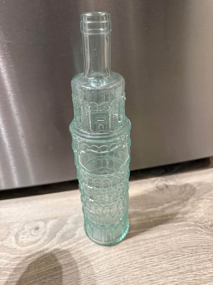 Leaning Tower of Pisa in Italy, Glass Wine Bottle, Vintage - photo 3