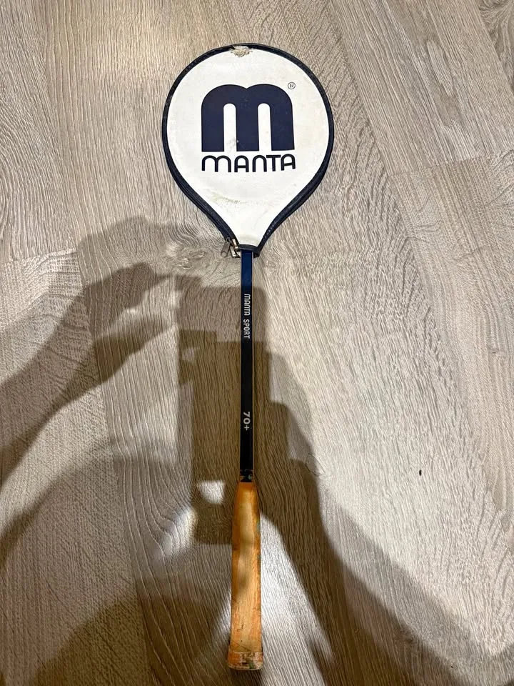 VINTAGE ~ MANTA ~ WOOD SQUASH RACKET thumbnail