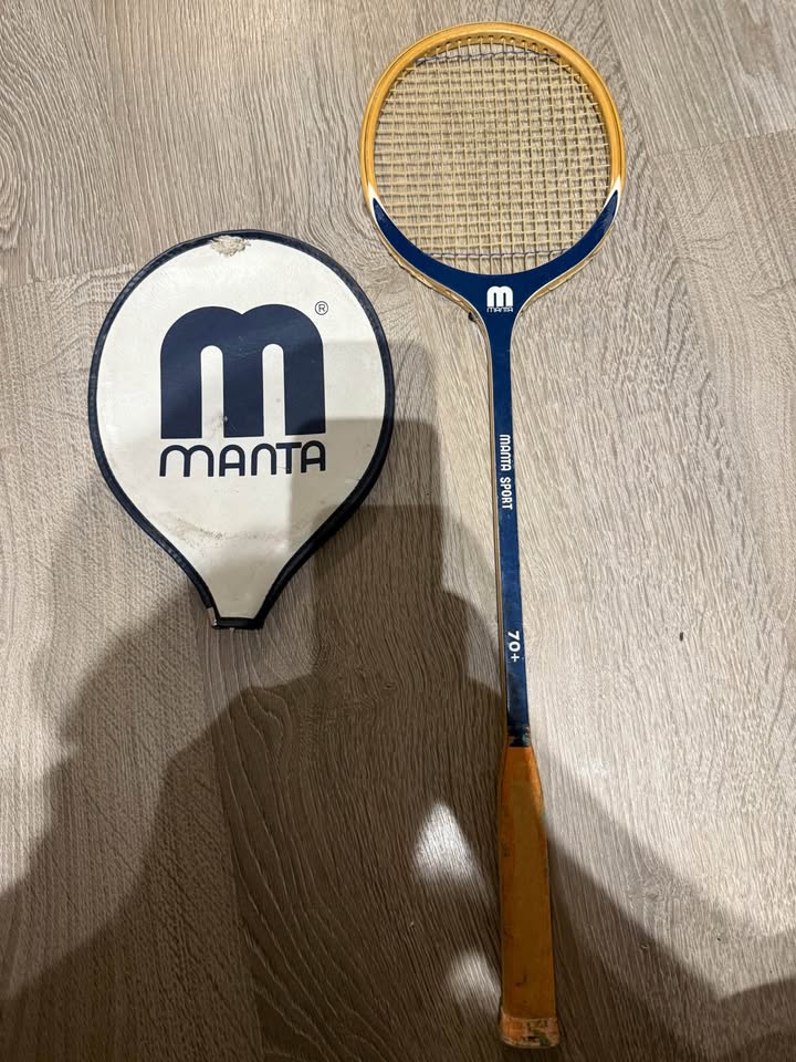 VINTAGE ~ MANTA ~ WOOD SQUASH RACKET - photo 2