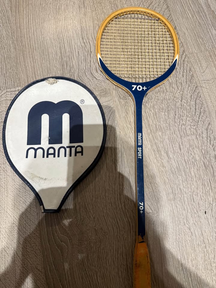 VINTAGE ~ MANTA ~ WOOD SQUASH RACKET - photo 3