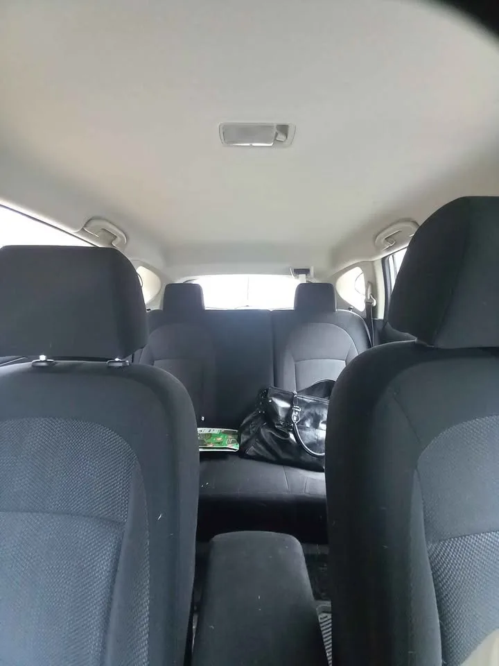 2011 Nissan Rogue image indicator(6)