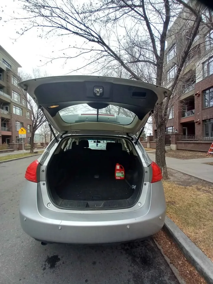 2011 Nissan Rogue image indicator(8)