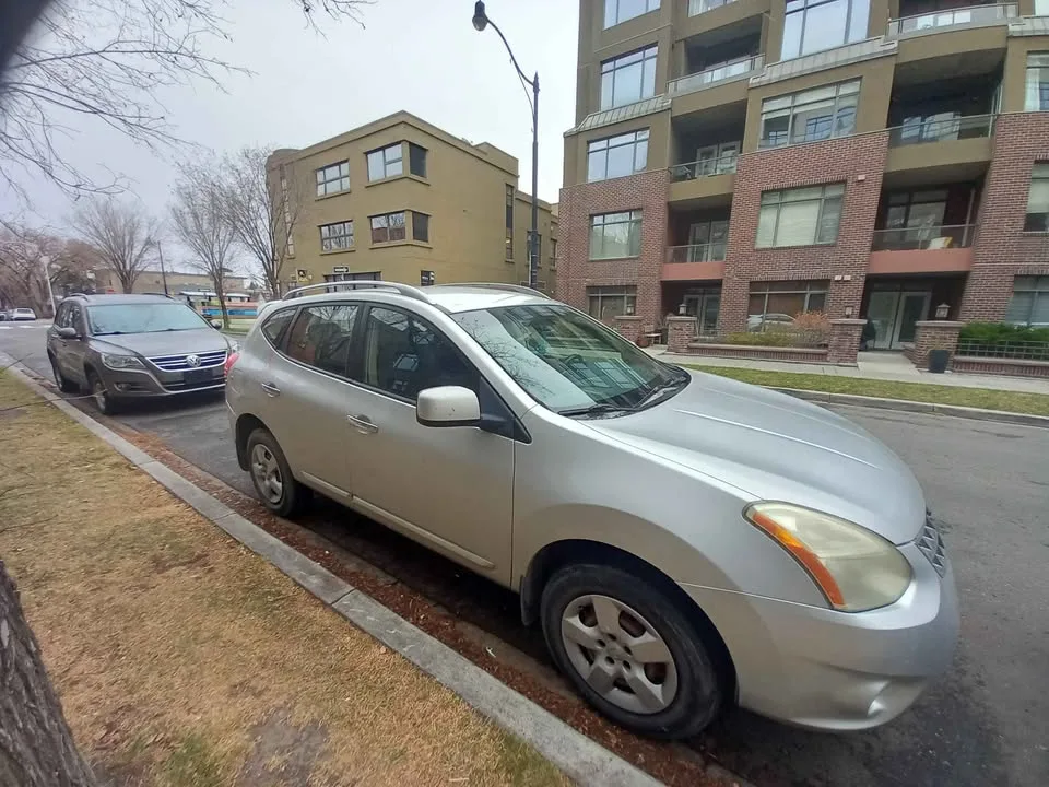 2011 Nissan Rogue image indicator(10)