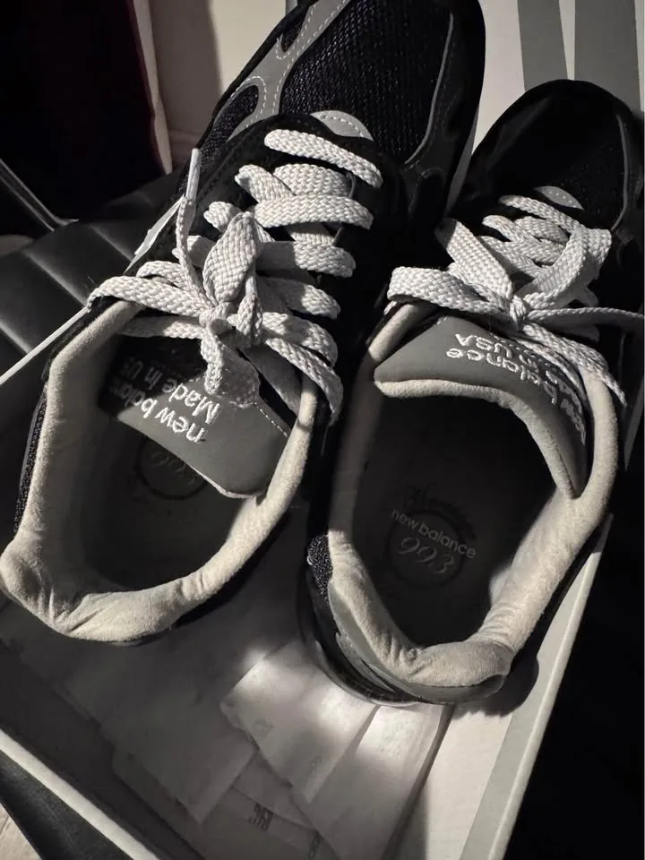 New Balance 993 Shoes sz9 image indicator(4)