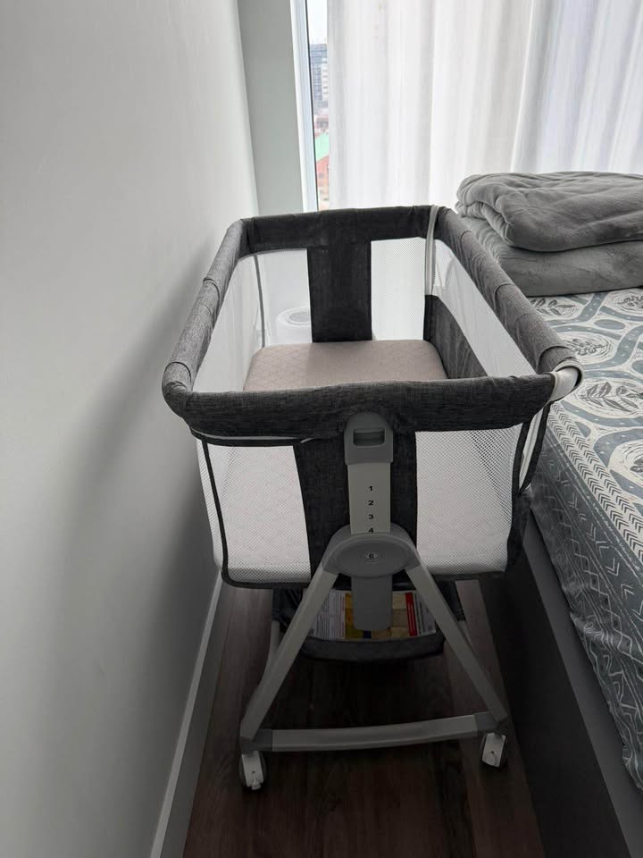 Baby Bassinet – 3-in-1 Bedside Sleeper (Grey) - photo 4