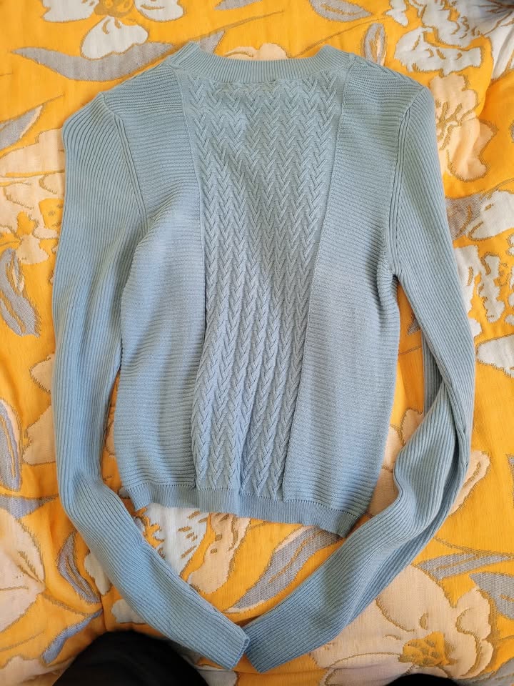 Cable-knit sweater - photo 2
