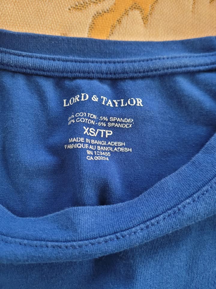 Lord & Taylor long-sleeve t-shirt - photo 2