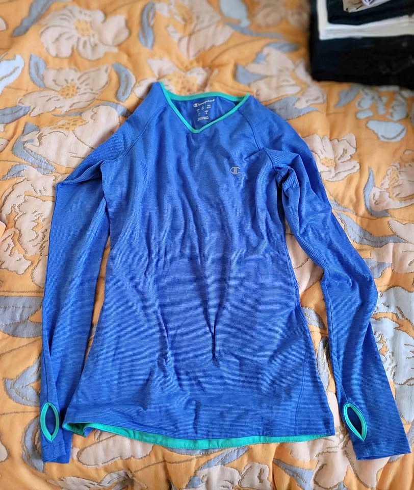 Champion long sleeve shirt