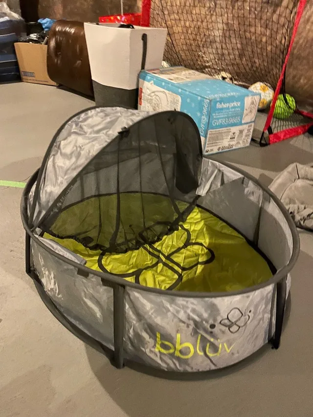 Pop Up Baby Sun Shelter and Travel Tent with SPF 50 + Mos thumbnail