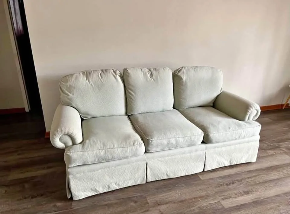 Sofa - $75 pickup/ $90delivery today only DM NOW
