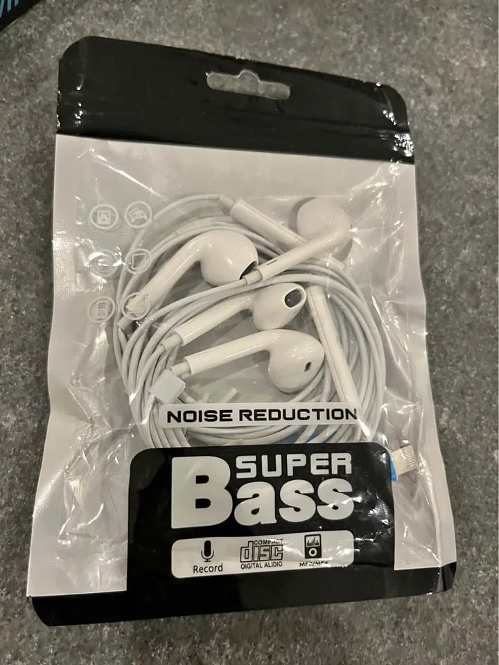 New 2-pack of noise reduction super bass headphones