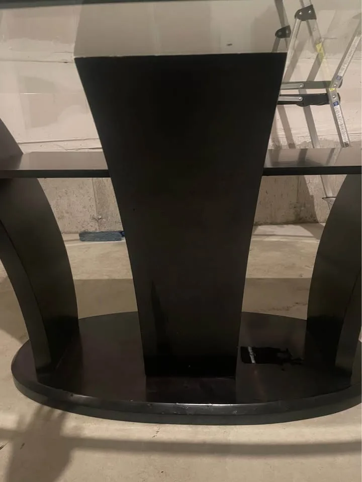 Cushing Oval Glass Top Dining Table image indicator(4)