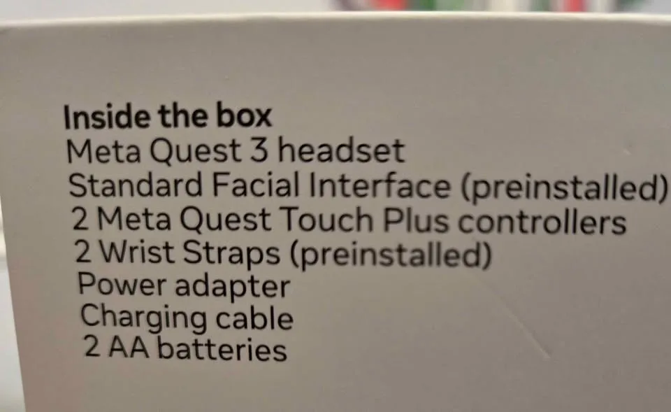 Meta Quest 3, 128GB (Like New) Carrying Case & Box image indicator(7)