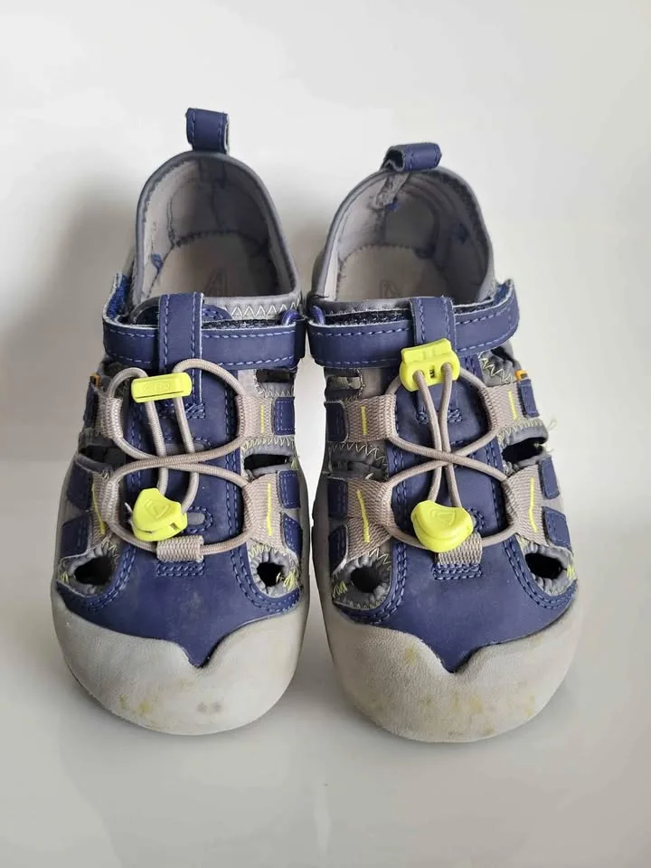 Keen Big Kids Waterproof Sandals, size 13 thumbnail