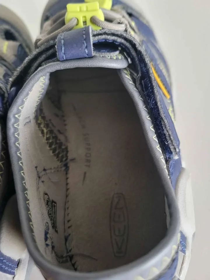 Keen Big Kids Waterproof Sandals, size 13 image indicator(7)