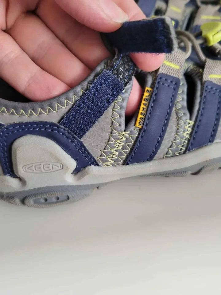 Keen Big Kids Waterproof Sandals, size 13 image indicator(9)