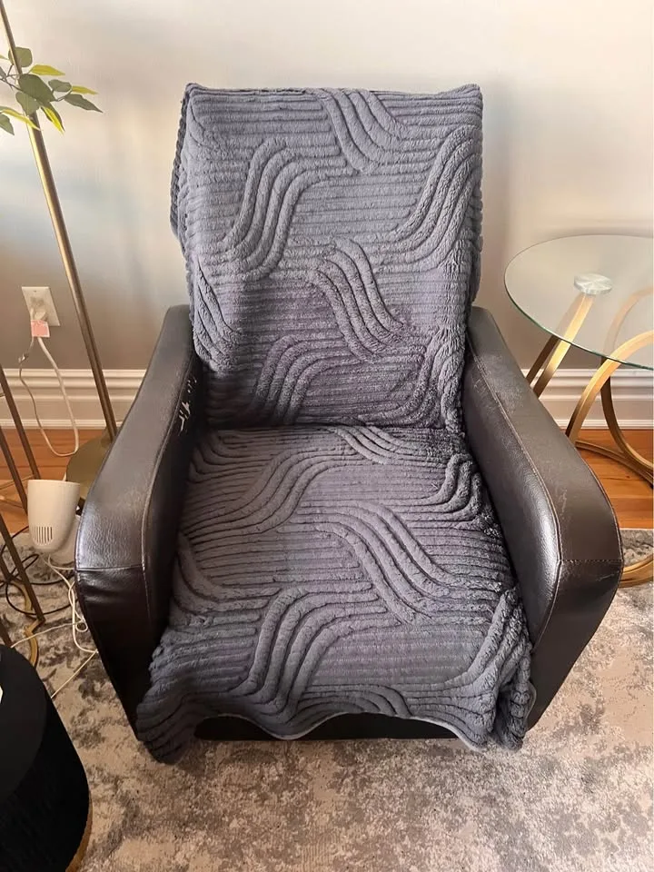 Faux leather black recliner chairs image indicator(5)