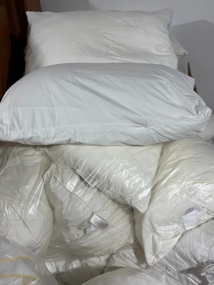 HOTEL PILLOWS | KING & QUEEN | LIQUIDATION SALE image indicator(3)