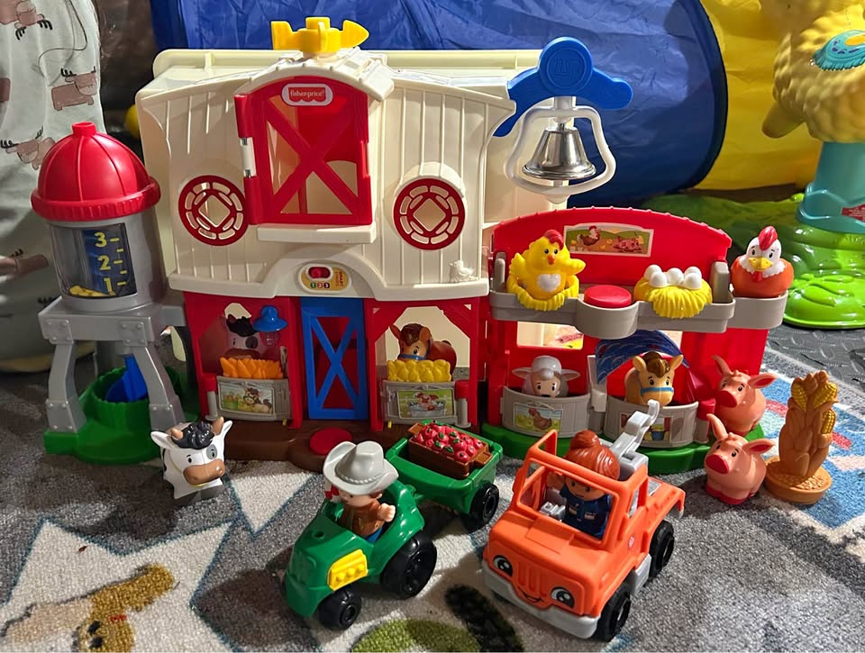 Fisher Price Little People Farm Set