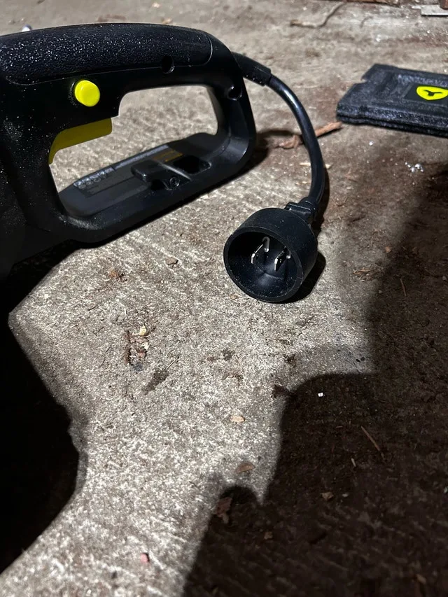 Yardworks Chainsaw image indicator(4)