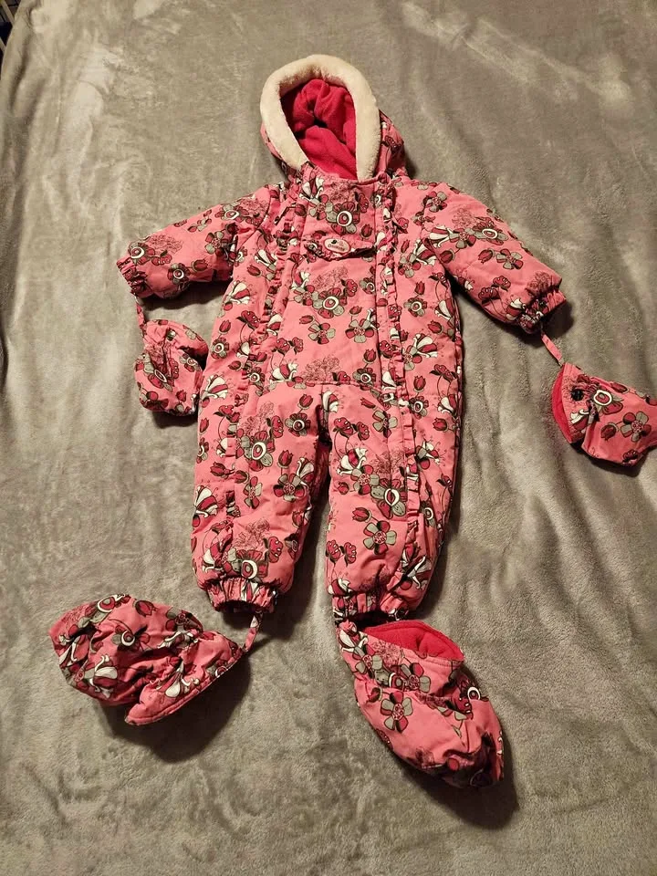 OshKosh B'gosh 18M Pink Floral Snowsuit