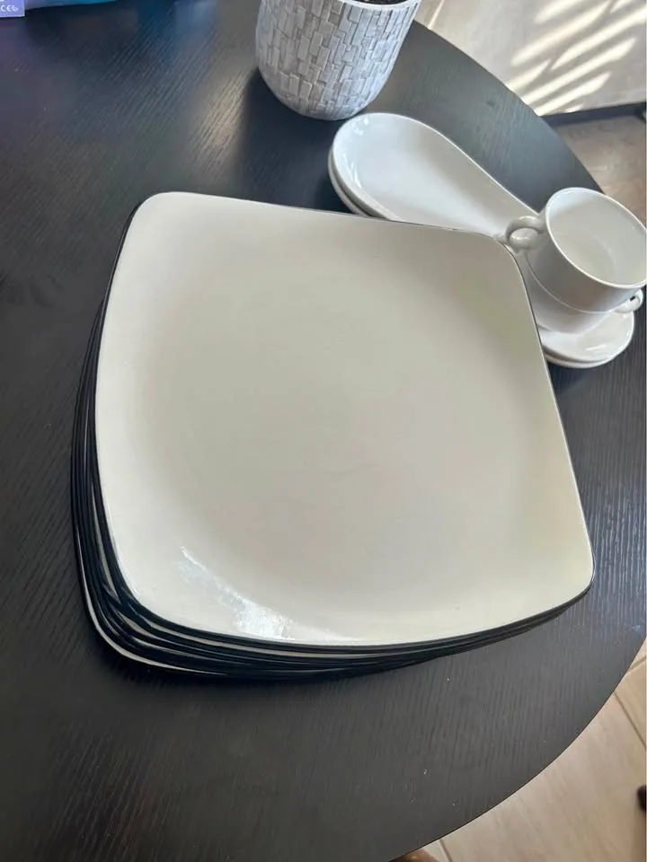 Corelle Hearthstone Plate Set