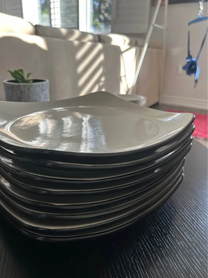 Corelle Hearthstone Plate Set image indicator(3)