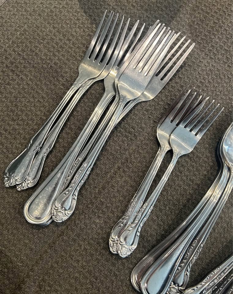 Mixed Silverware Lot - photo 2