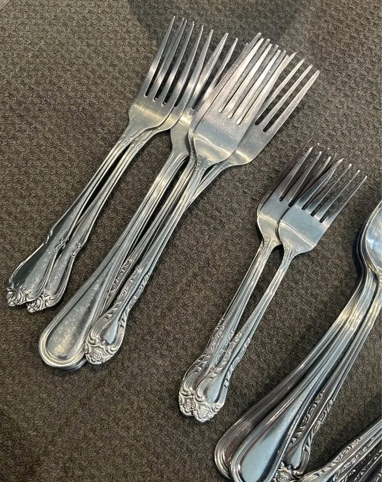 Mixed Silverware Lot image indicator(2)
