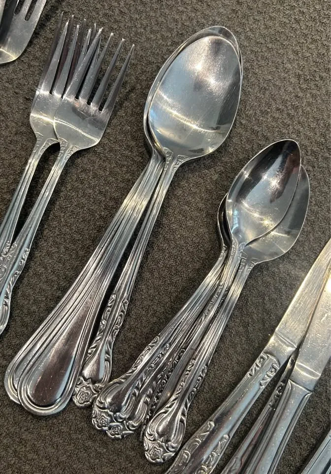 Mixed Silverware Lot image indicator(3)