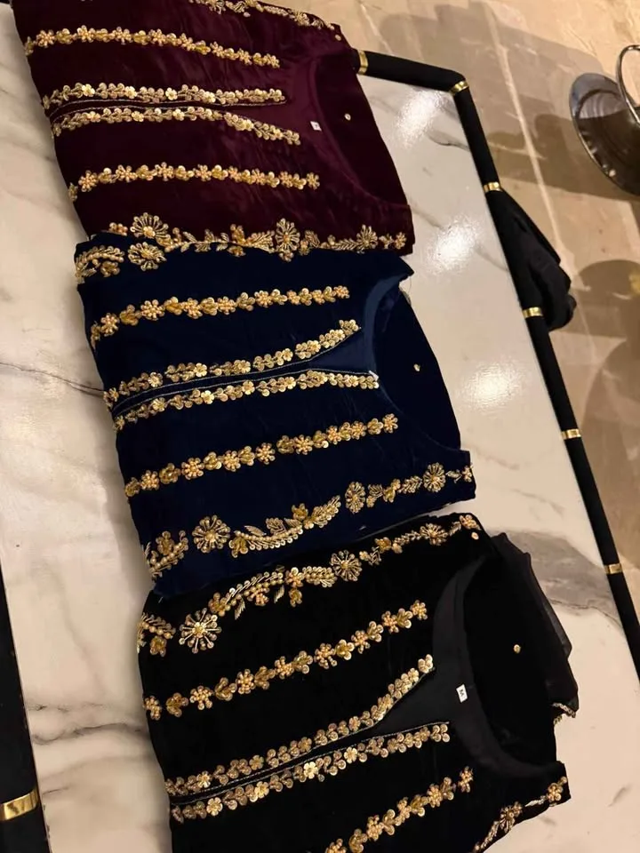 9000 microvelvet pure handwork dresses image indicator(3)