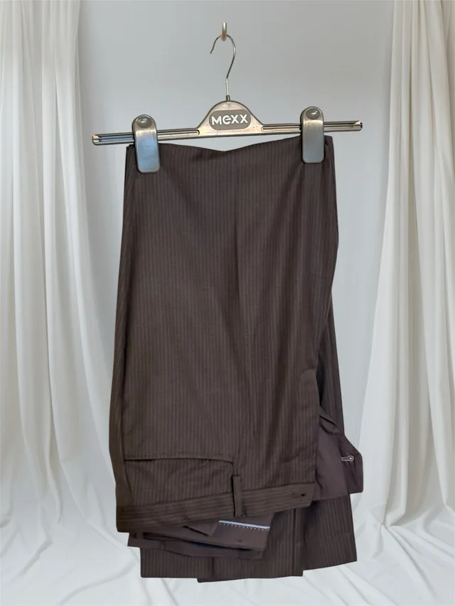 Men’s Suit Blazer, Pants, dress shirt image indicator(3)