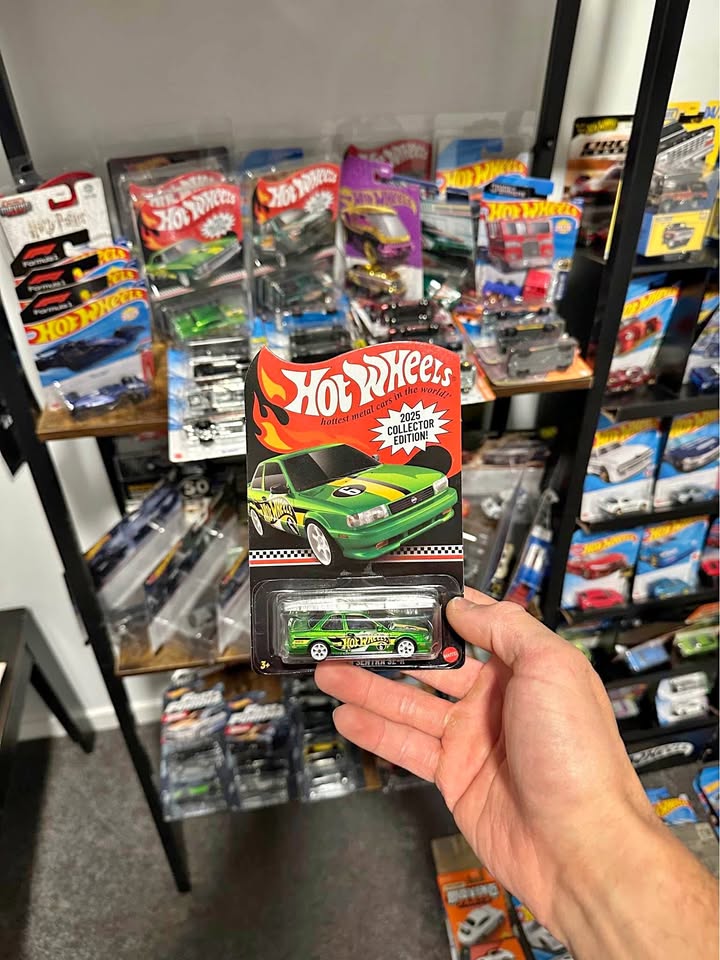 Hot Wheels 2025 Nissan Sentra SE-R