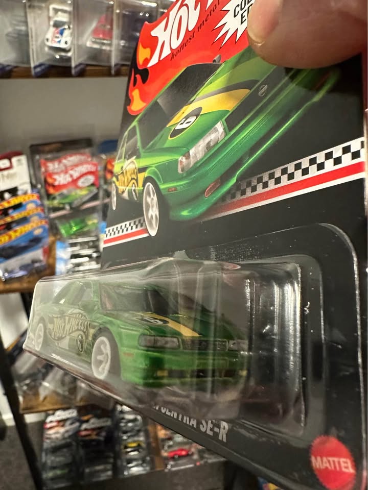 Hot Wheels 2025 Nissan Sentra SE-R - photo 4