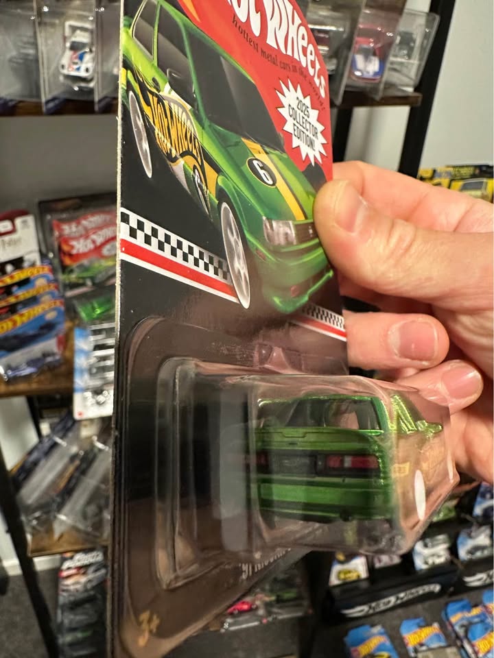 Hot Wheels 2025 Nissan Sentra SE-R - photo 5