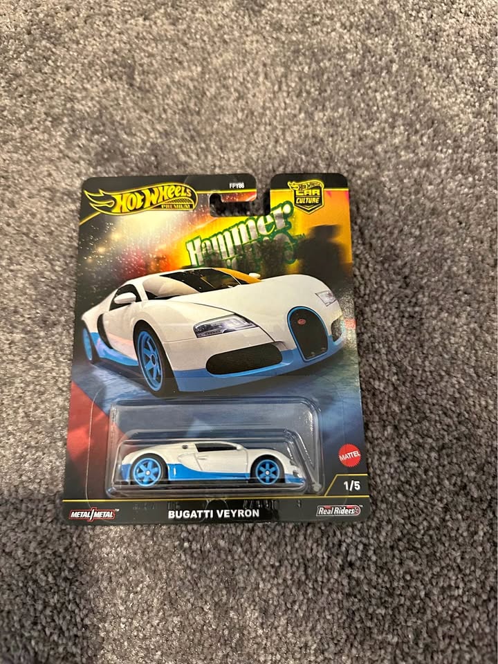 Hot Wheels Premium Bugatti Veyron
