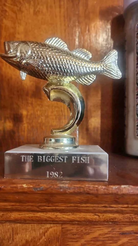 Bada$$ 1982 Biggest Fish Trophy