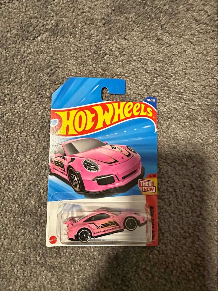 Hot Wheels Porsche 911 GT3 RS - Pink