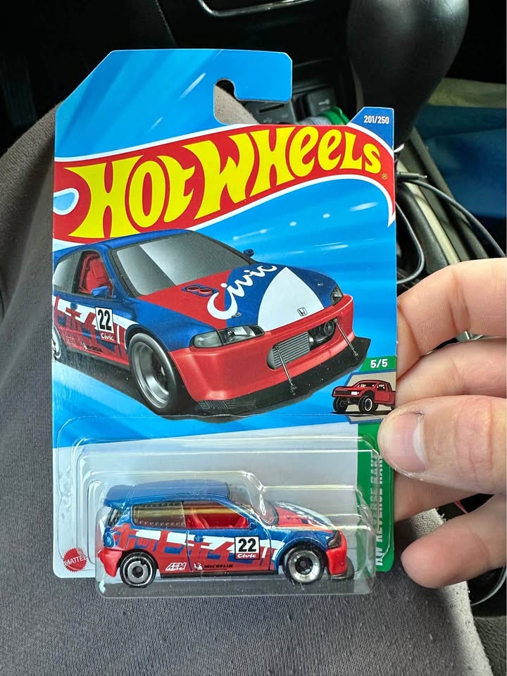 Hot Wheels ’92 Honda Civic EG - HW Hatchbacks 5/5