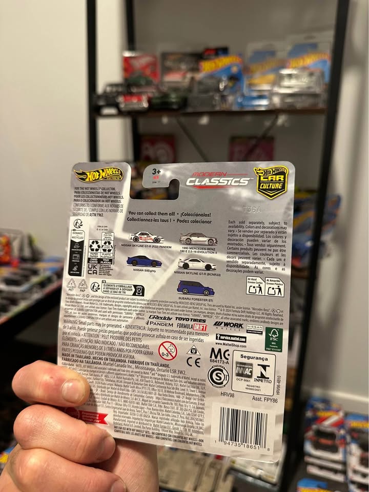 Hot Wheels 1990 Mercedes-Benz 190 E 2.5 Evolution II - photo 5