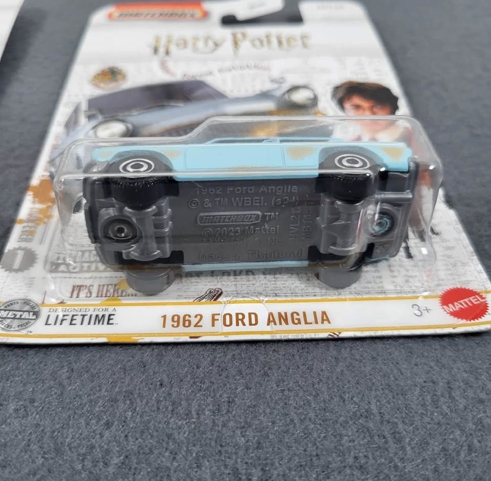 Matchbox Harry Potter Themed Vehicle 42/125 - photo 3