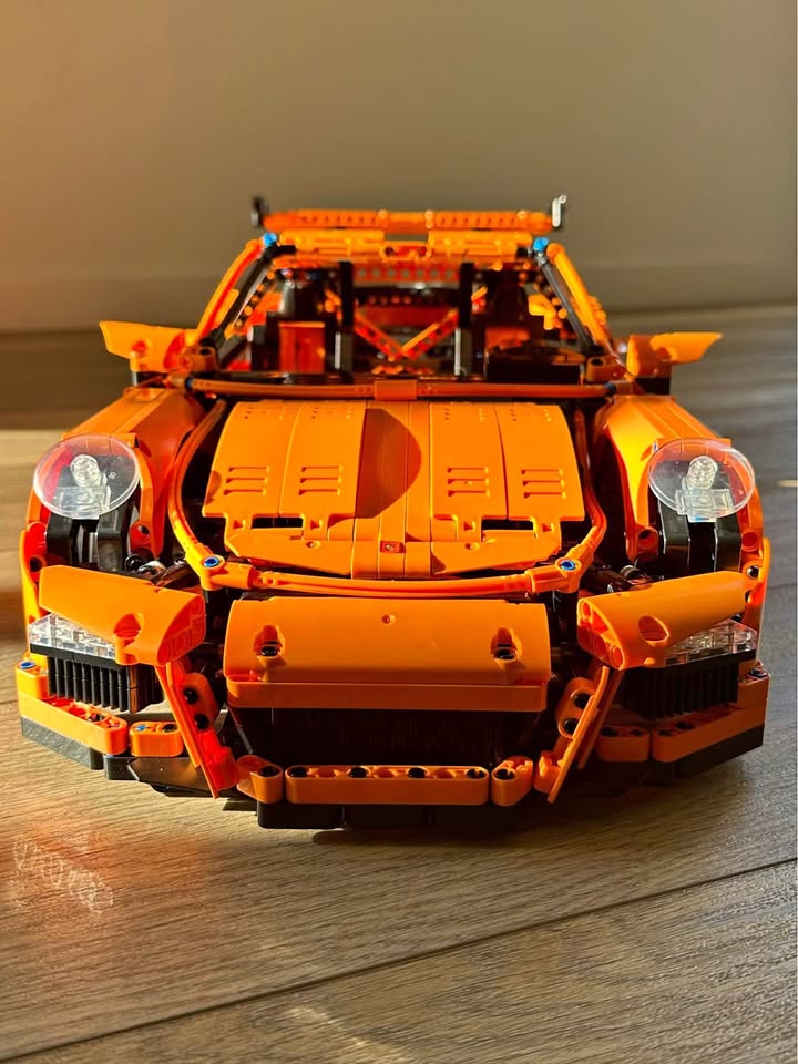 Porsche 911 GT3 RS – LEGO-Style Technic Replica