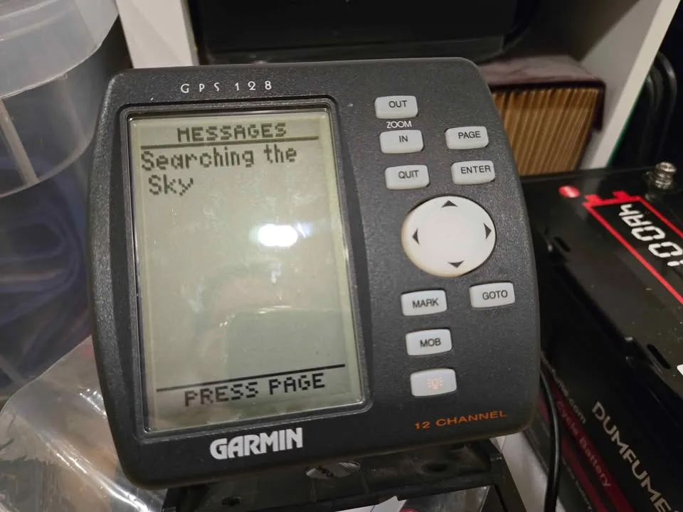 GARMIN Marine GPS 128 image indicator(4)