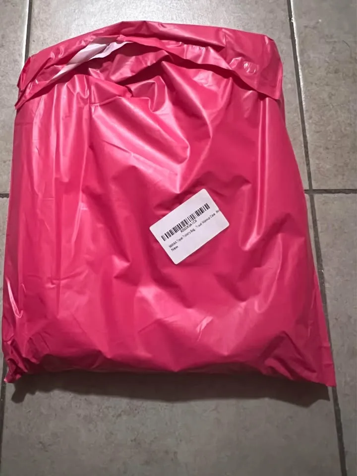 Travel Toiletry Bag image indicator(9)