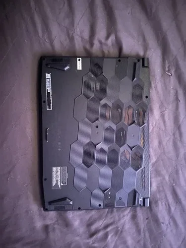 MSI Bravo 15 Ryzen 7, RX 6500M, 16GB, 512GB SSD +Keyboard image indicator(4)