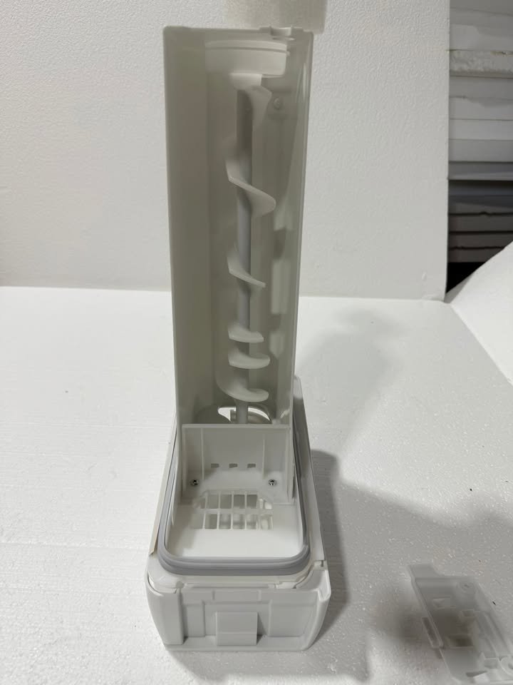Samsung Refrigerator Ice Bucket – DA97-20156B (NEW!) - photo 4