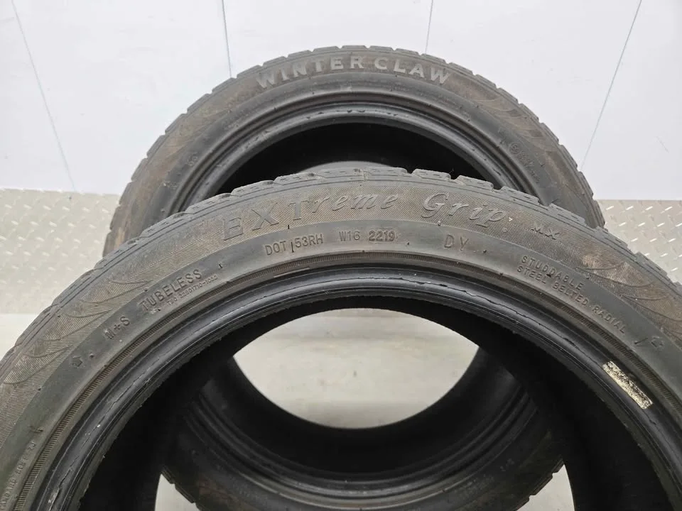 Winterclaw Winter Tires- 225/50R17 image indicator(6)